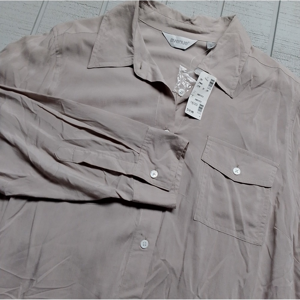 Avenue Dress Blouse Womens Size 18/20 Beige Rayon Button Down Long Sleeve Shirt
